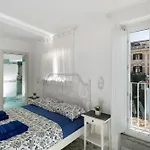 Divina Centro Гостевой дом 4*