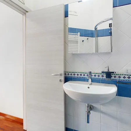 Gæstehus Divina Centro 4*